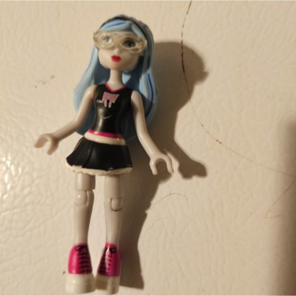 Mega Construx Monster High Mini Figures Set of 5 - Picture 6 of 9